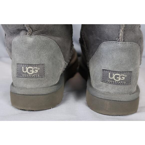 UGG Classic Short Boots Womens Size 7 Sheepskin Suede Winter 5815 Warm Cozy Shoe - Picture 4 of 10